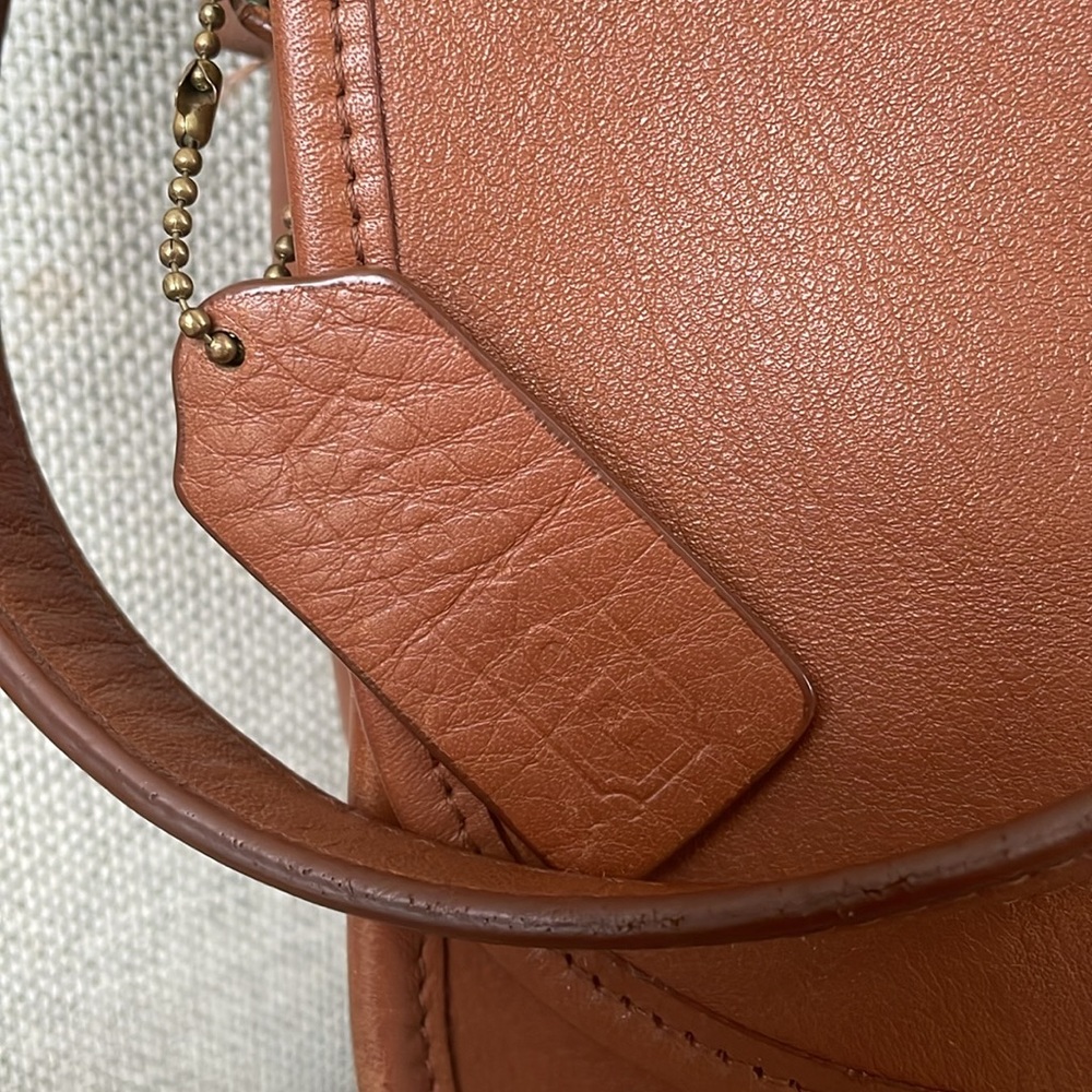 Coach Women's Vintage 9790 City Bag Leather Crossbody Bag! - Picture 7 of 17
